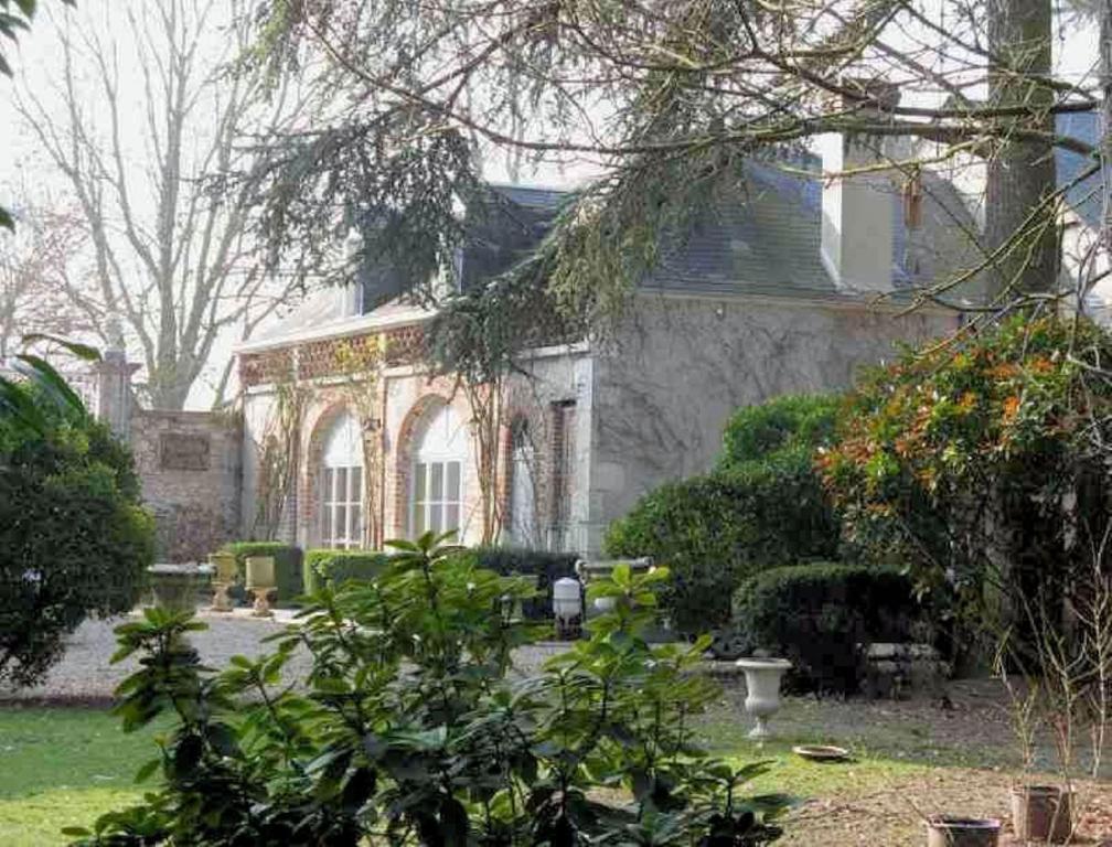 Chambre D'Hotes Les Rives De La Tronne Mer Luaran gambar