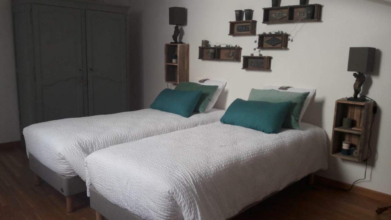 Chambre D'Hotes Les Rives De La Tronne Mer Luaran gambar