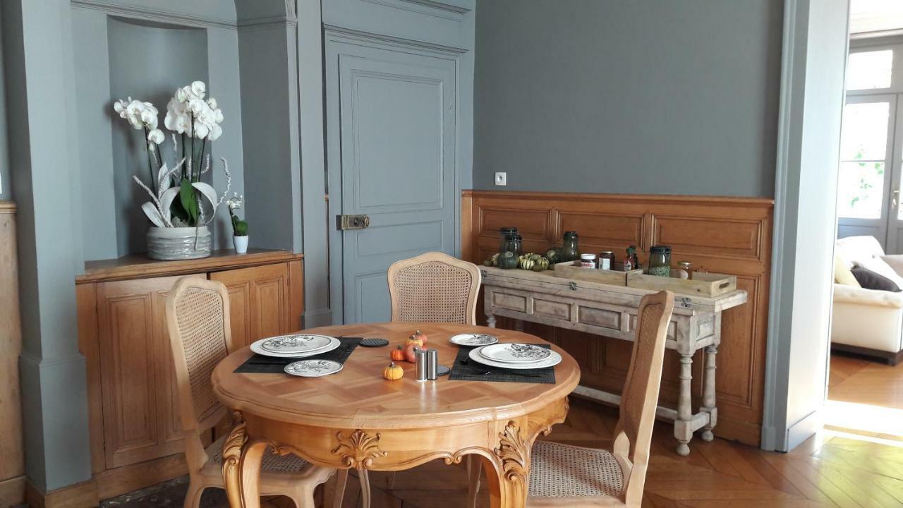 Chambre D'Hotes Les Rives De La Tronne Mer Luaran gambar